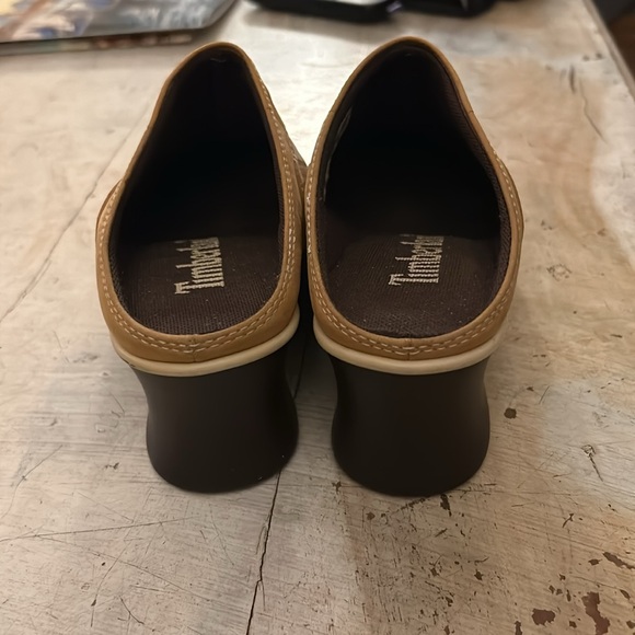 Timberland women’s shoes. Size 6 - Picture 5 of 6